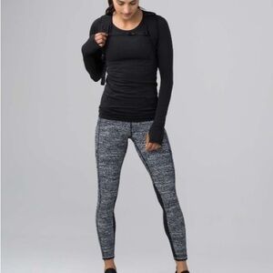 Lululemon athletica Size 6 Speed Tight V Air Time Black and White Leggings EUC